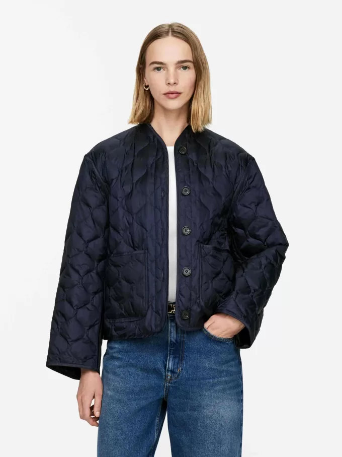 2-in-1-Upcycling-Daunenfutterjacke 2-in-1-Upcycling-Daunenfutterjacke