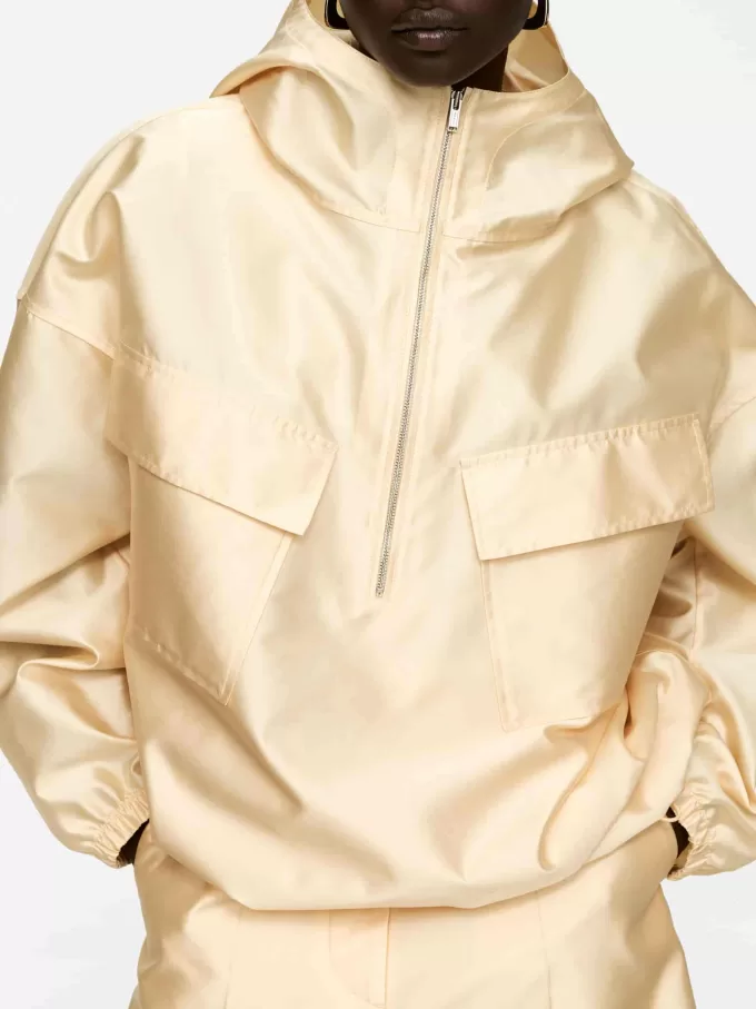 Anorak mit Kapuze Anorak mit Kapuze