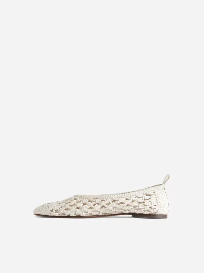 Ballerina aus gehäkeltem Leder Ballerina aus gehäkeltem Leder
