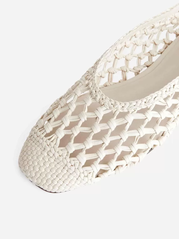 Ballerina aus gehäkeltem Leder Ballerina aus gehäkeltem Leder