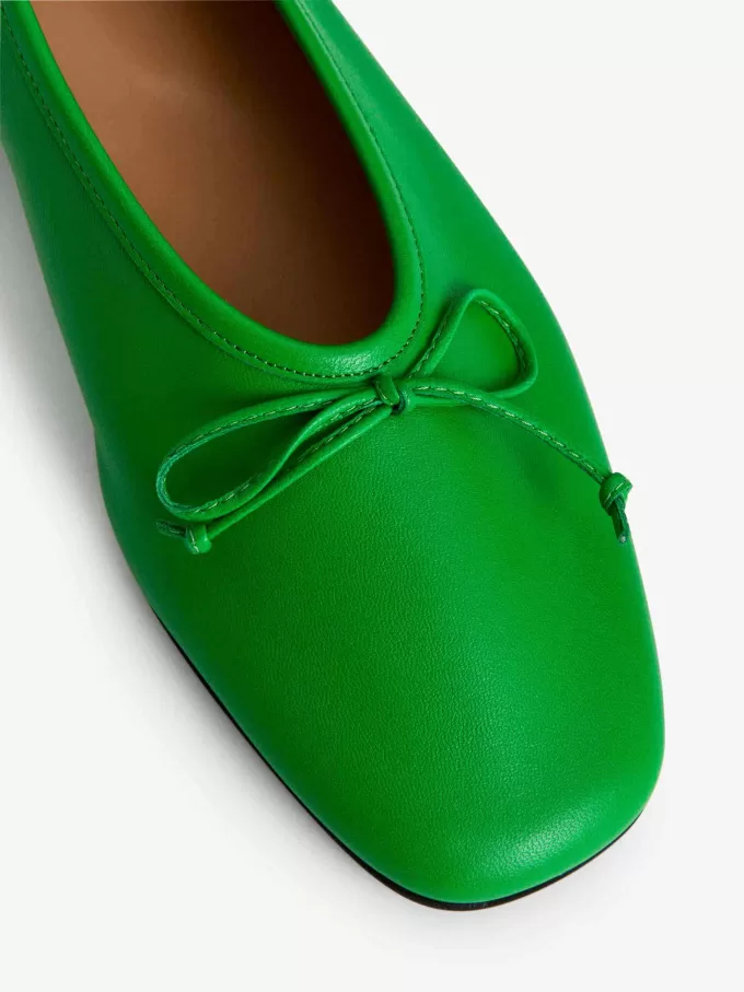 Ballerinas aus Leder Ballerinas aus Leder