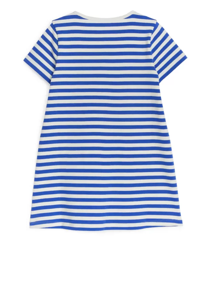 Besticktes T-Shirt-Kleid Besticktes T-Shirt-Kleid