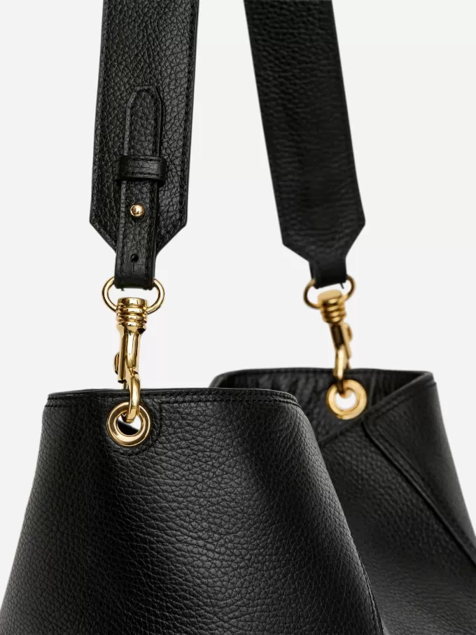 Beuteltasche aus Leder Beuteltasche aus Leder