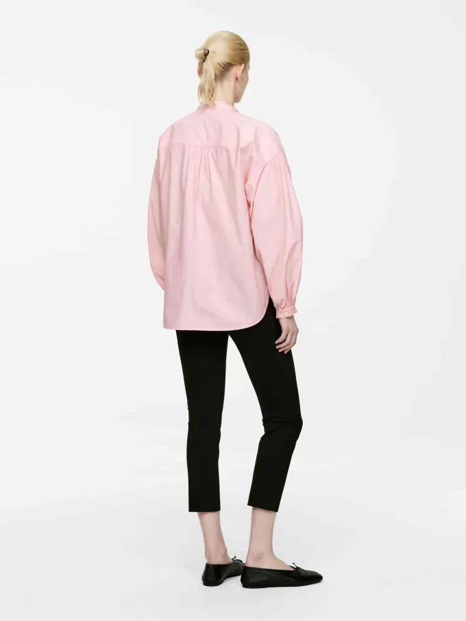 Bluse mit voluminösen Ärmeln