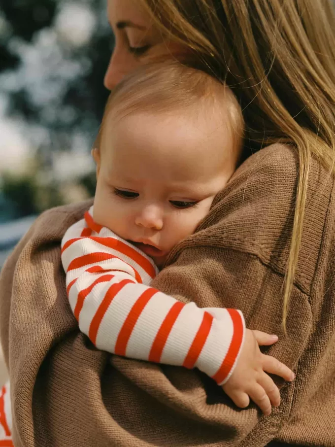 Gerippter Langarm-Body