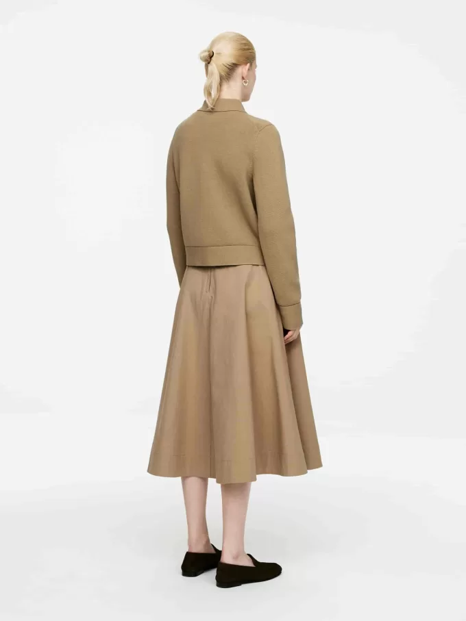 Gestrickte Baumwolljacke Gestrickte Baumwolljacke