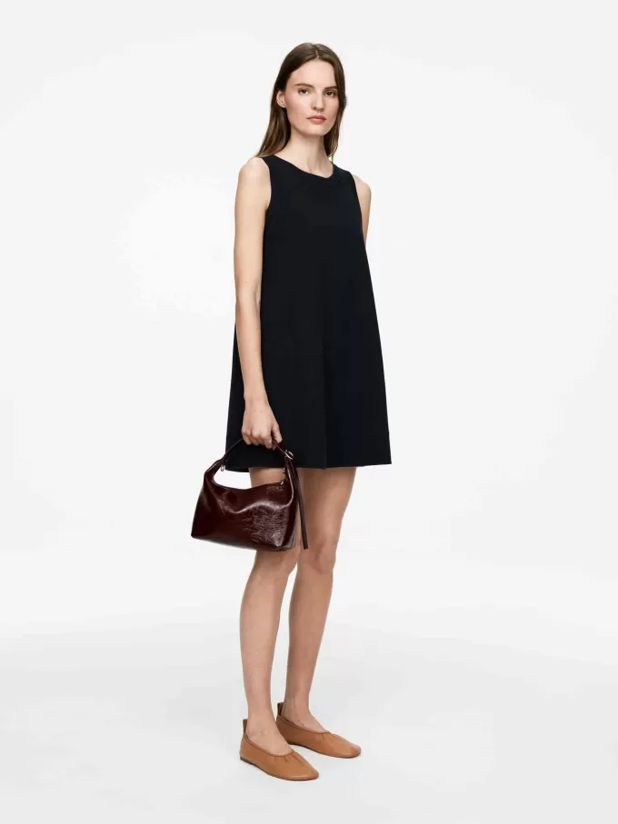 Gestricktes A-Linien-Kleid Gestricktes A-Linien-Kleid