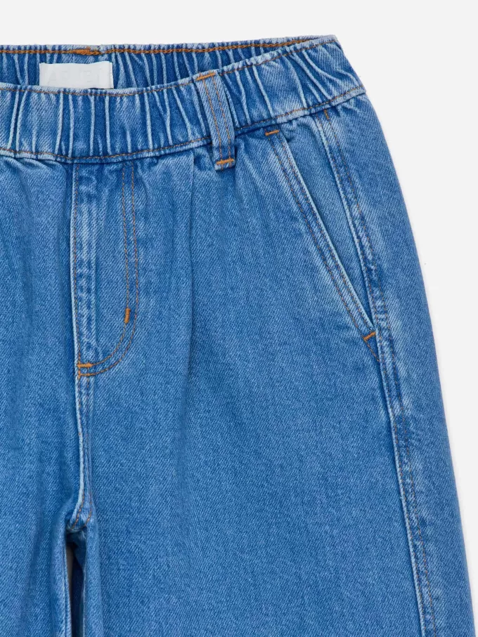 Hose aus gewaschenem Denim
