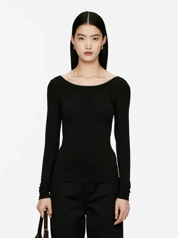 Jersey-Oberteil mit U-Ausschnitt Jersey-Oberteil mit U-Ausschnitt