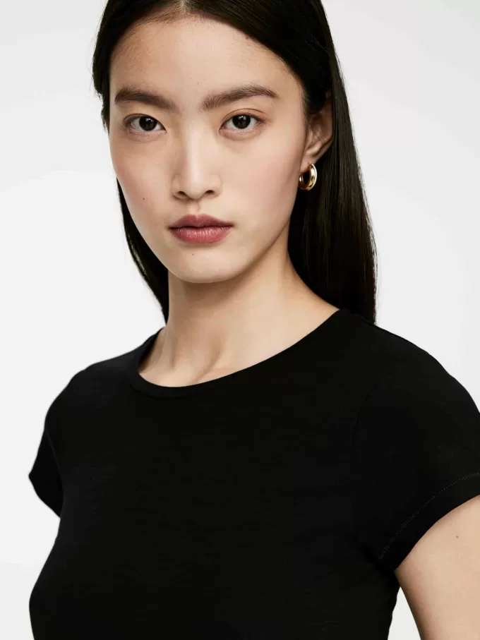 LUNA Tailliertes T-Shirt