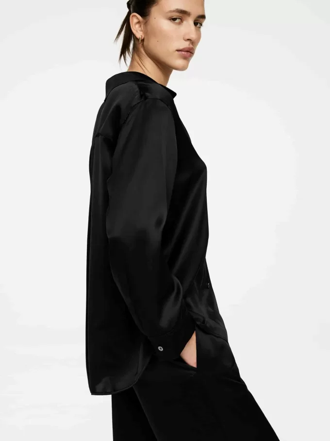 Lässiges Seidenhemd