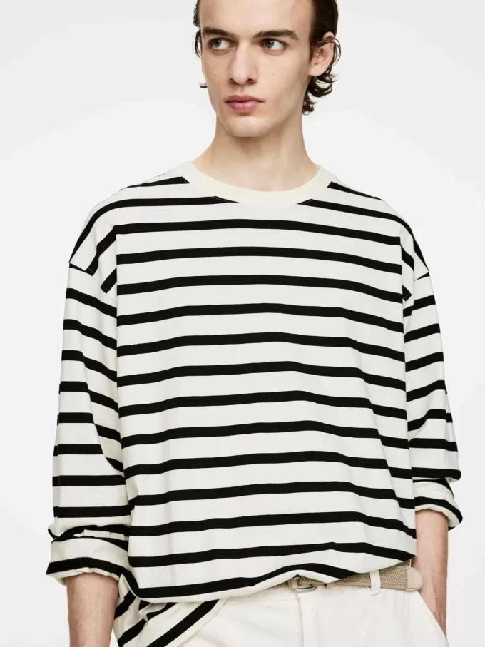 Langärmliges T-Shirt