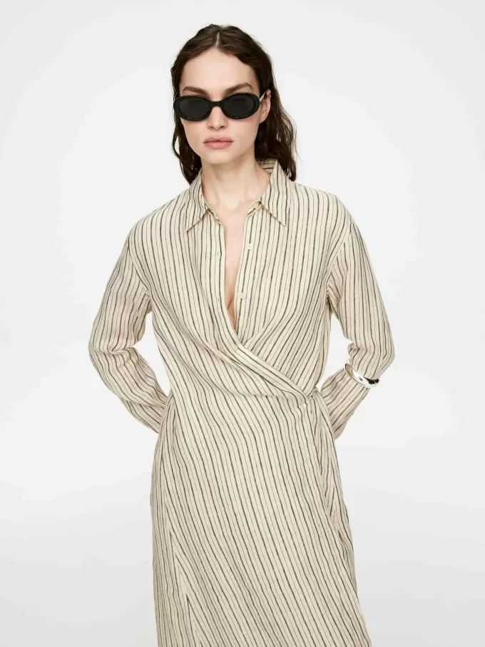 Leinenkleid mit Wickeldetail