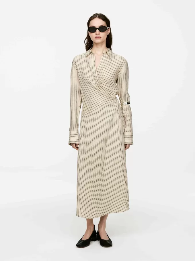 Leinenkleid mit Wickeldetail