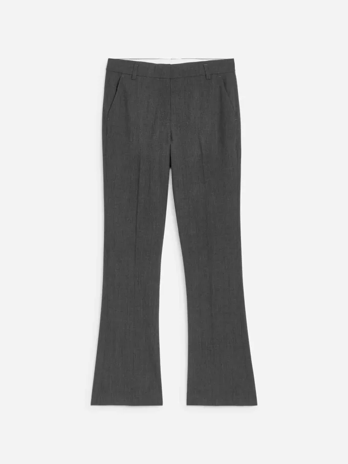 Maßgeschneiderte Hose aus Wollmischung Maßgeschneiderte Hose aus Wollmischung