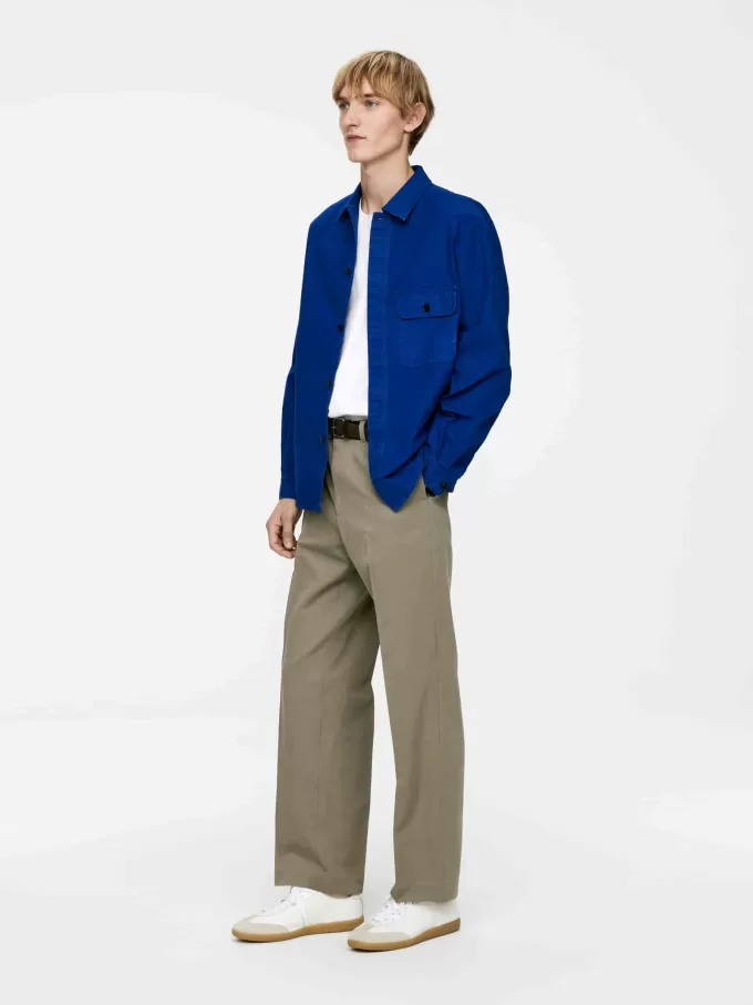 Maßgeschneiderte Hose mit weiter Passform Maßgeschneiderte Hose mit weiter Passform