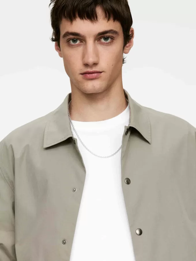 Mittelgroße Halskette aus Sterlingsilber Mittelgroße Halskette aus Sterlingsilber