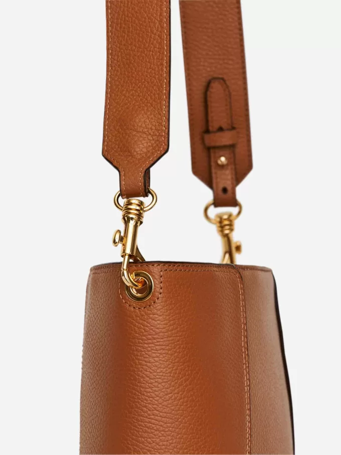 Mittelgroße Ledertasche