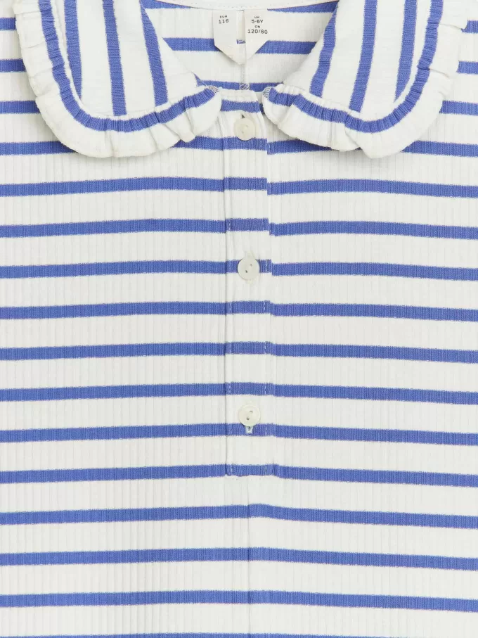 Overall mit Rüschenkragen Overall mit Rüschenkragen