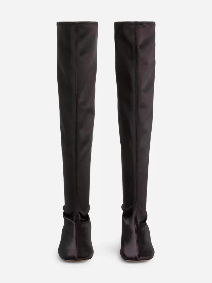 Overknee-Stiefel aus Satin Overknee-Stiefel aus Satin