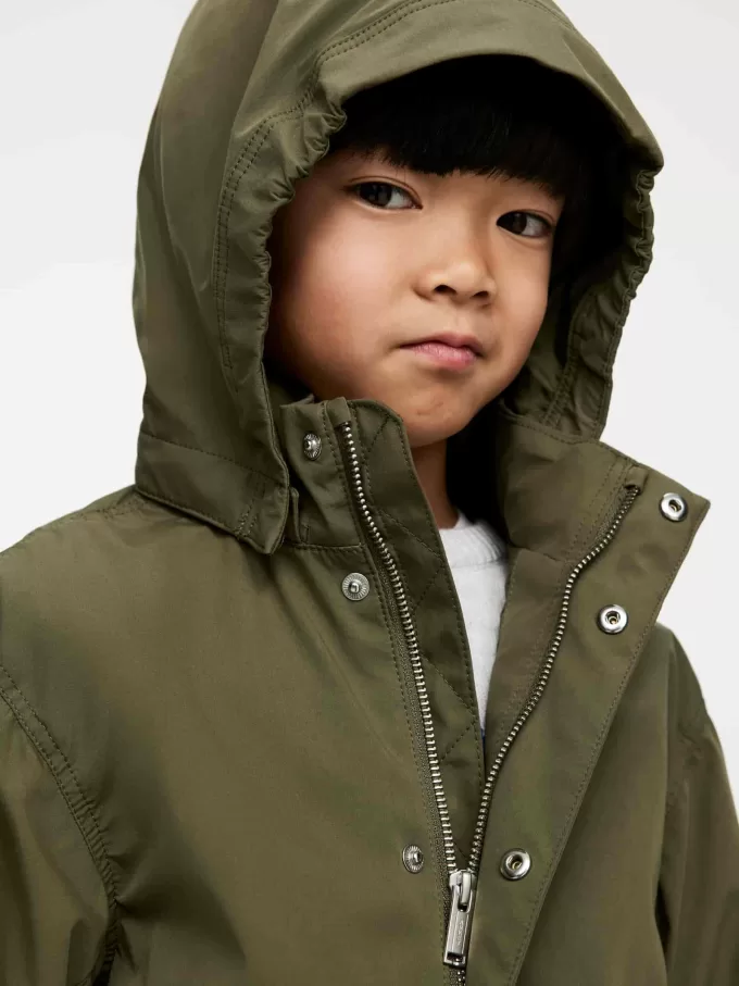 Parka mit Kapuze Parka mit Kapuze