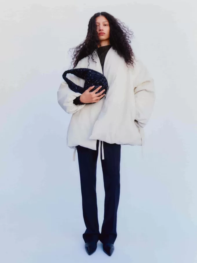 Spitzer Lederstiefel