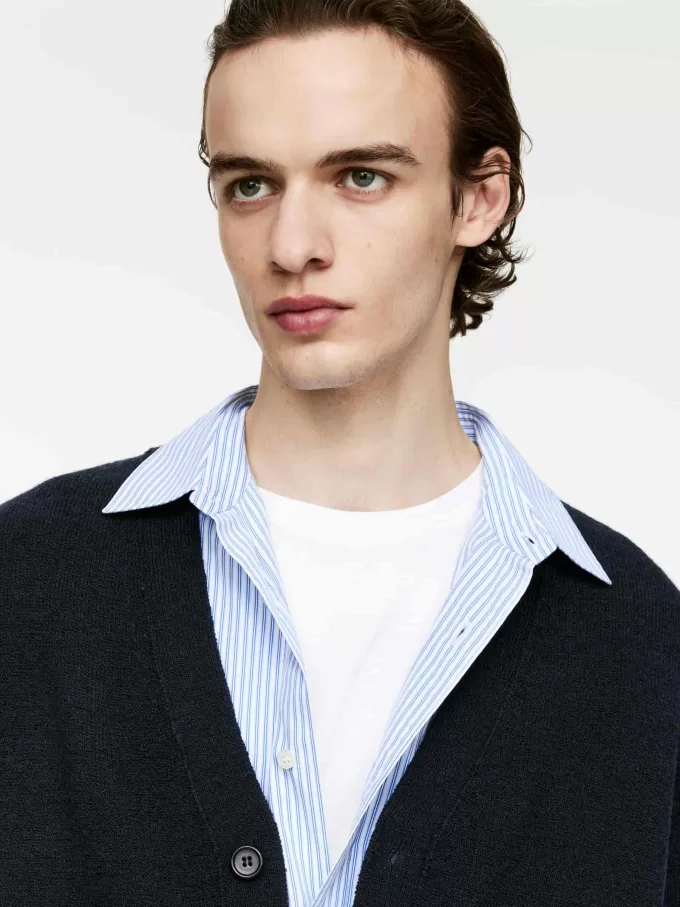 Strickjacke aus Wolle und Baumwolle Strickjacke aus Wolle und Baumwolle