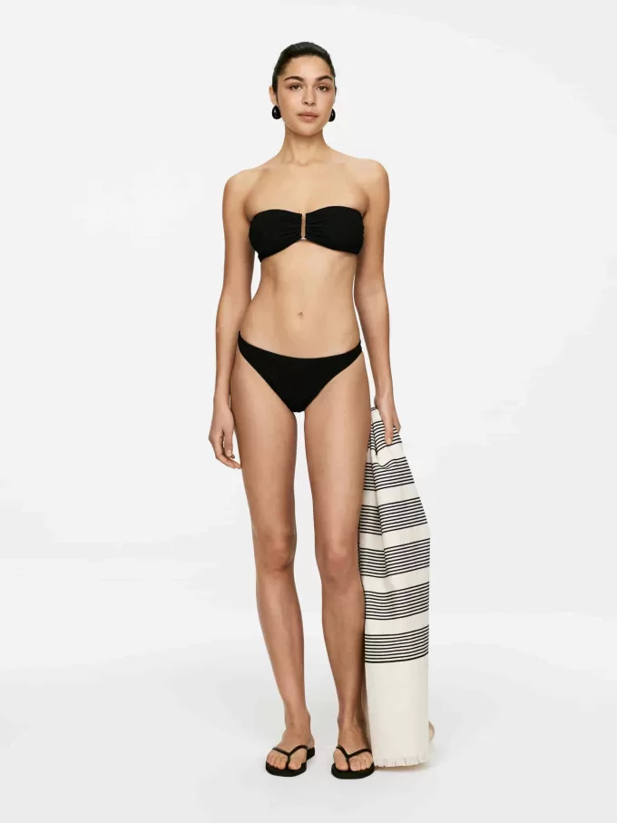 Strukturierter Bikini-Slip mit hoher Taille