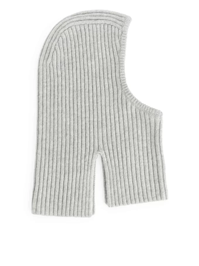 Taillierte Kapuze aus Wolle