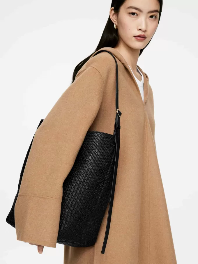 Tragetasche aus gewebtem Leder