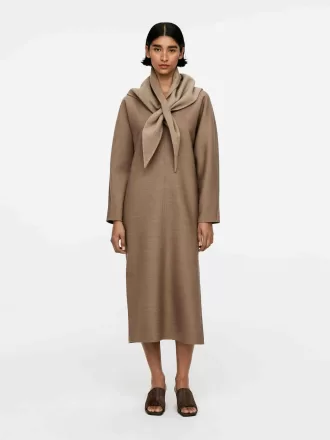 Wildledersandalen mit mittelhohem Absatz Wildledersandalen mit mittelhohem Absatz