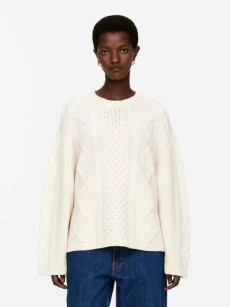 Wollpullover mit Zopfmuster