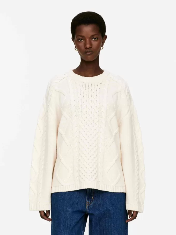 Wollpullover mit Zopfmuster